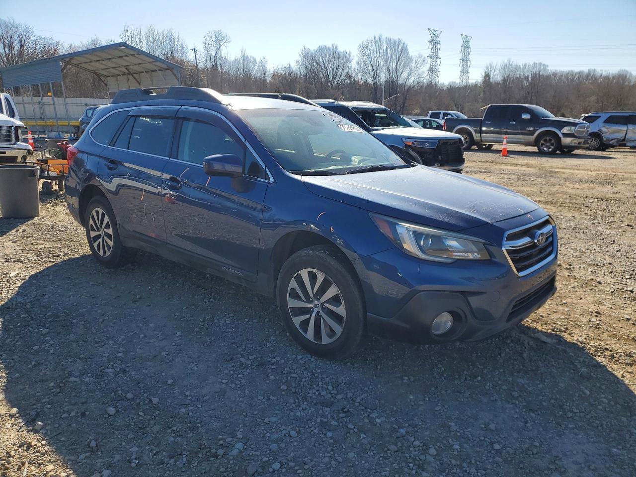 2019 Subaru Outback 2.5I Premium - Image 4