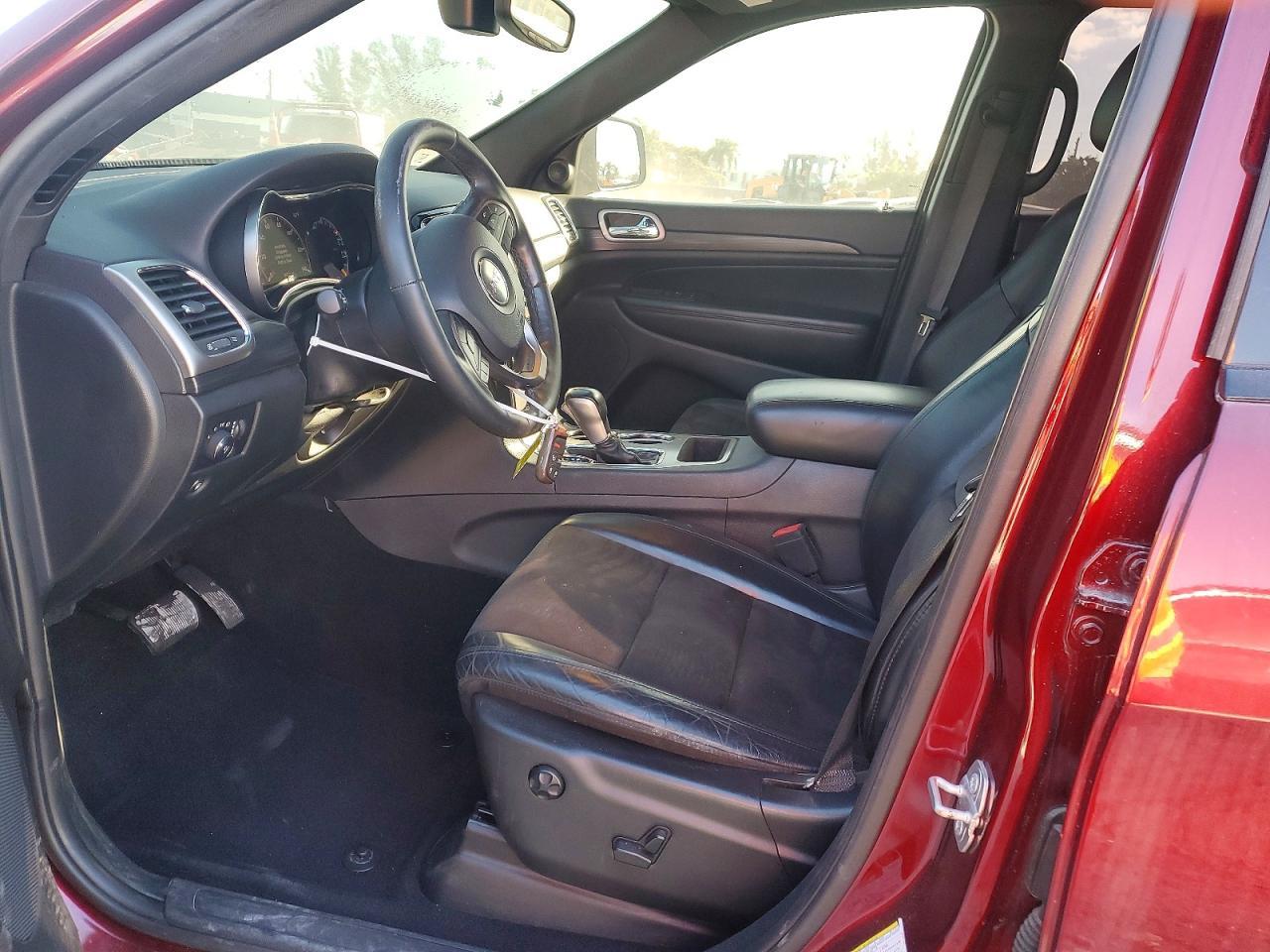 2020 Jeep Grand Cherokee Laredo - Image 7