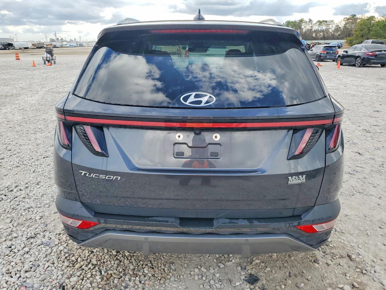 2022 Hyundai Tucson Limited - Image 6
