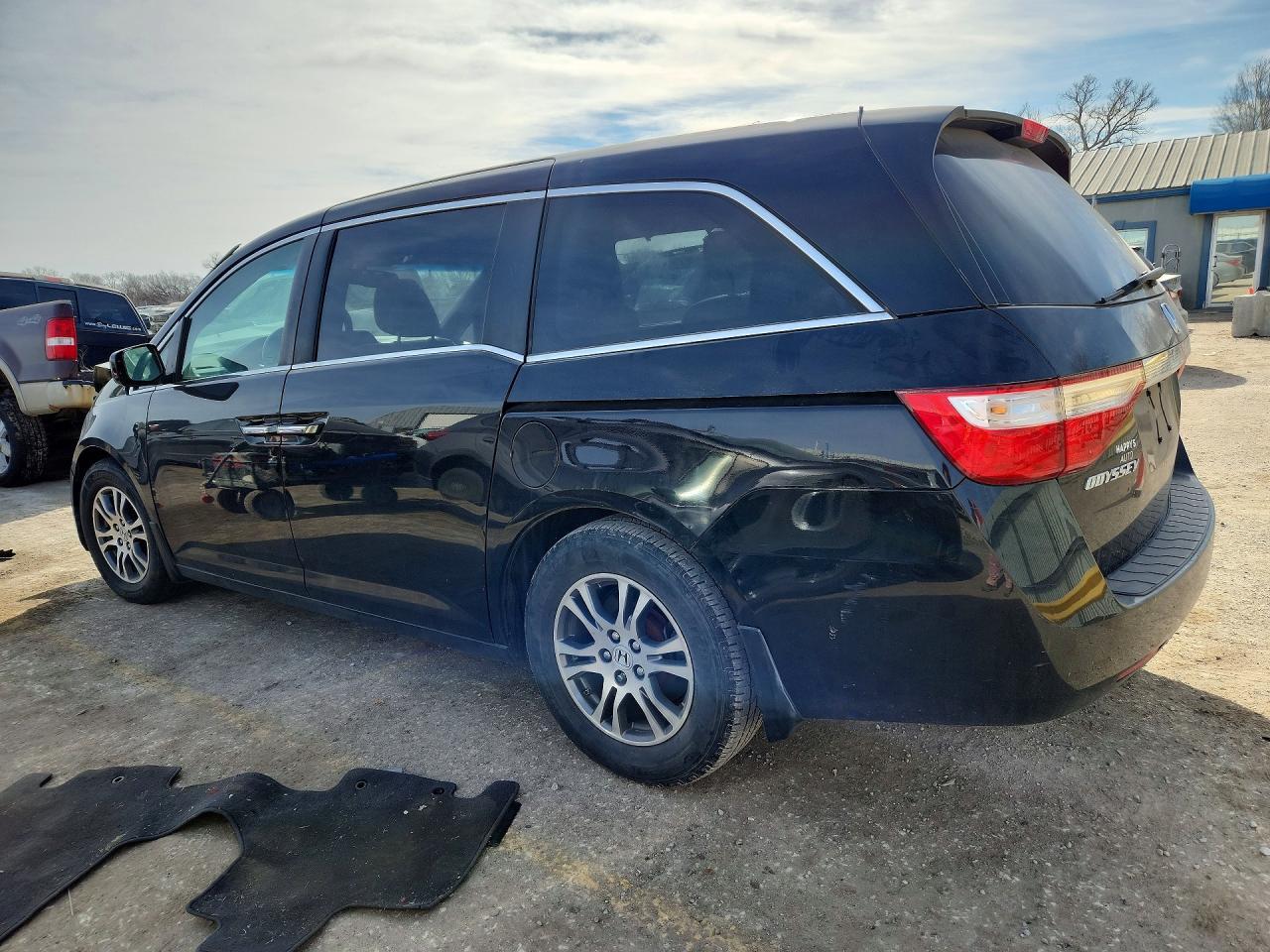 2013 Honda Odyssey Exl - Image 2