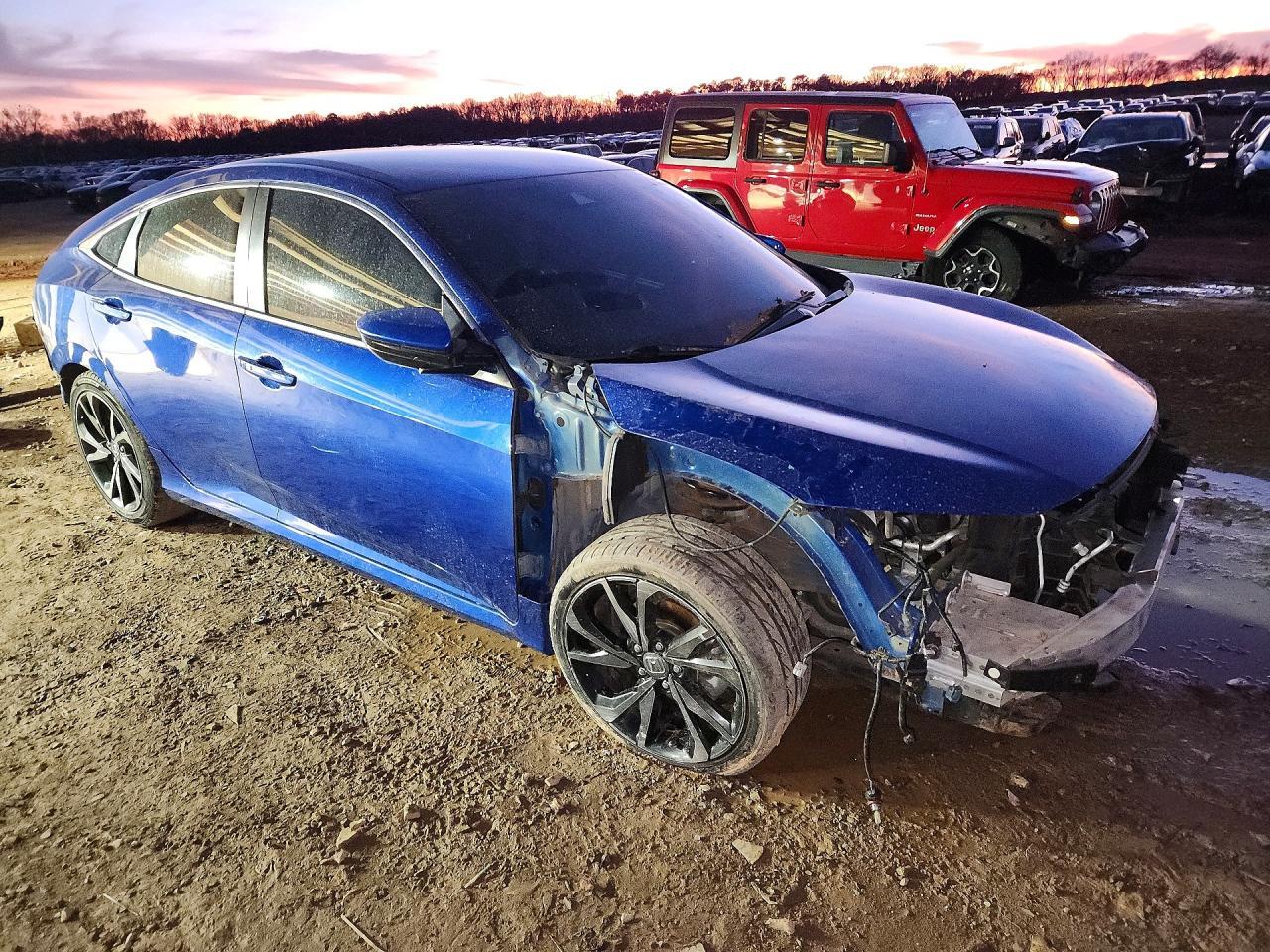 2019 Honda Civic Sport - Image 4