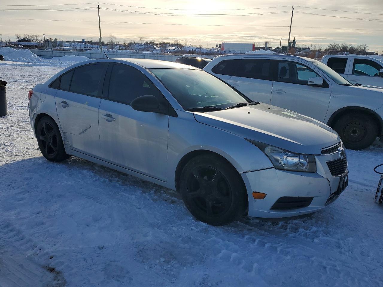 2013 Chevrolet Cruze Ls - Фото 4