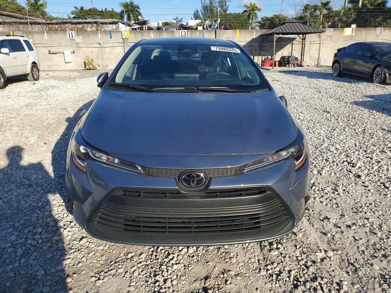 2025 Toyota Corolla Le - Фото 5