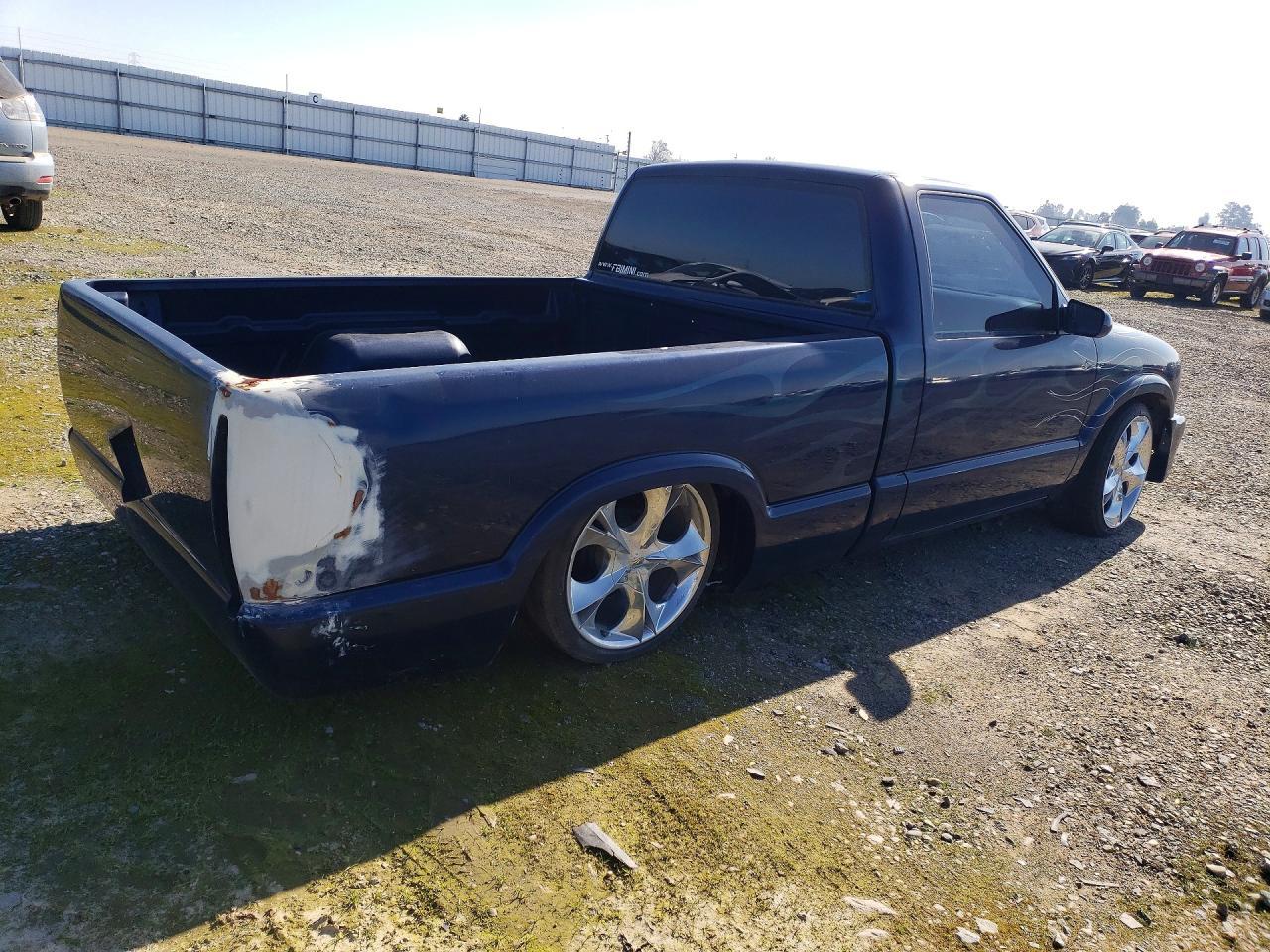 1999 Chevrolet S Truck S10 - Фото 3