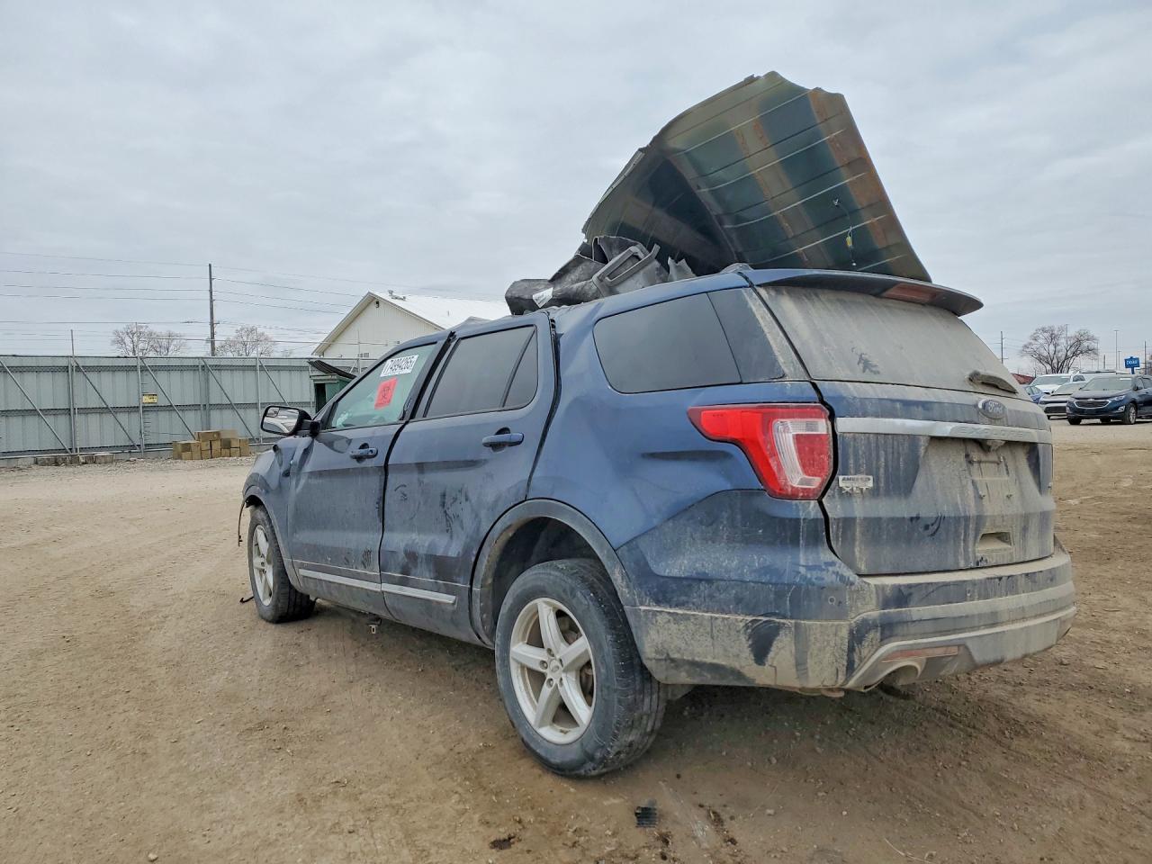 2017 Ford Explorer Xlt - Фото 2