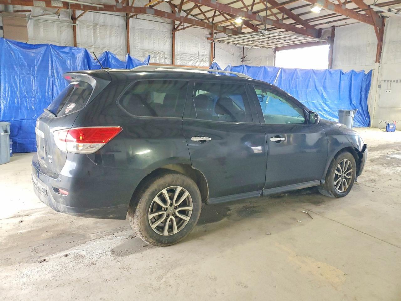 2015 Nissan Pathfinder S - Фото 3