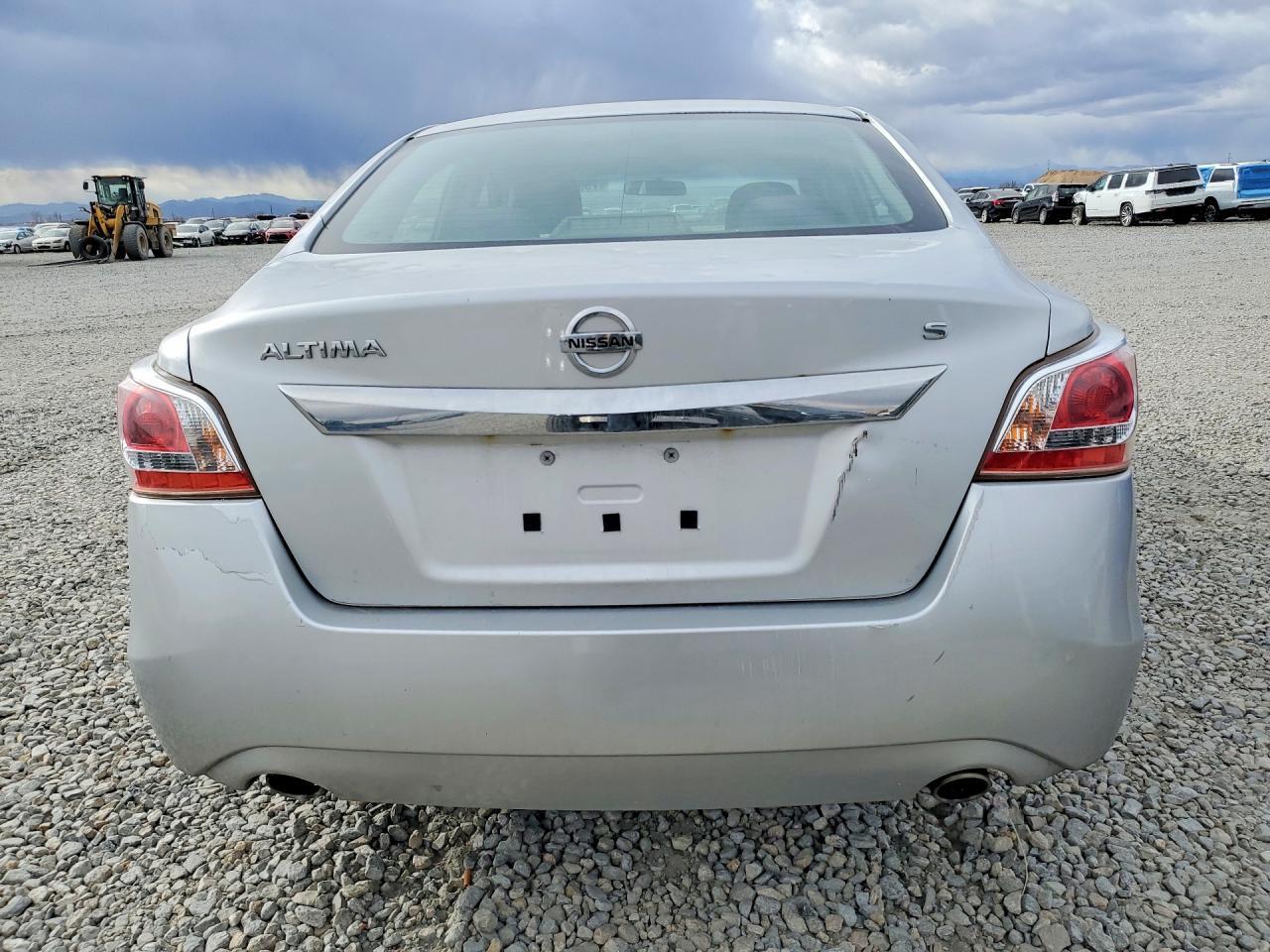 2015 Nissan Altima 2.5 - Image 6