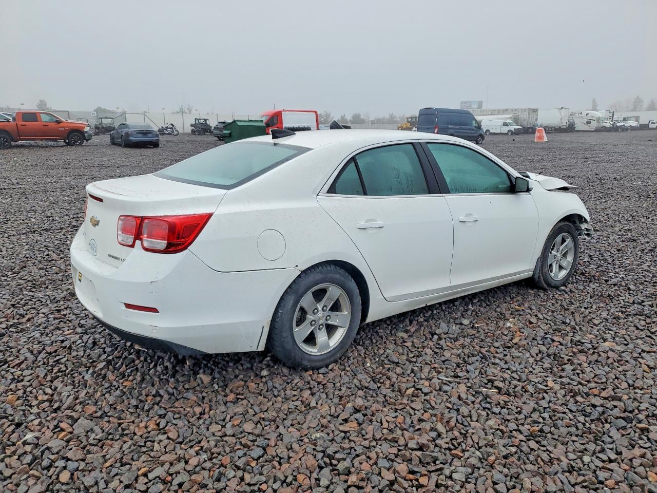 2015 Chevrolet Malibu Ls - Фото 3
