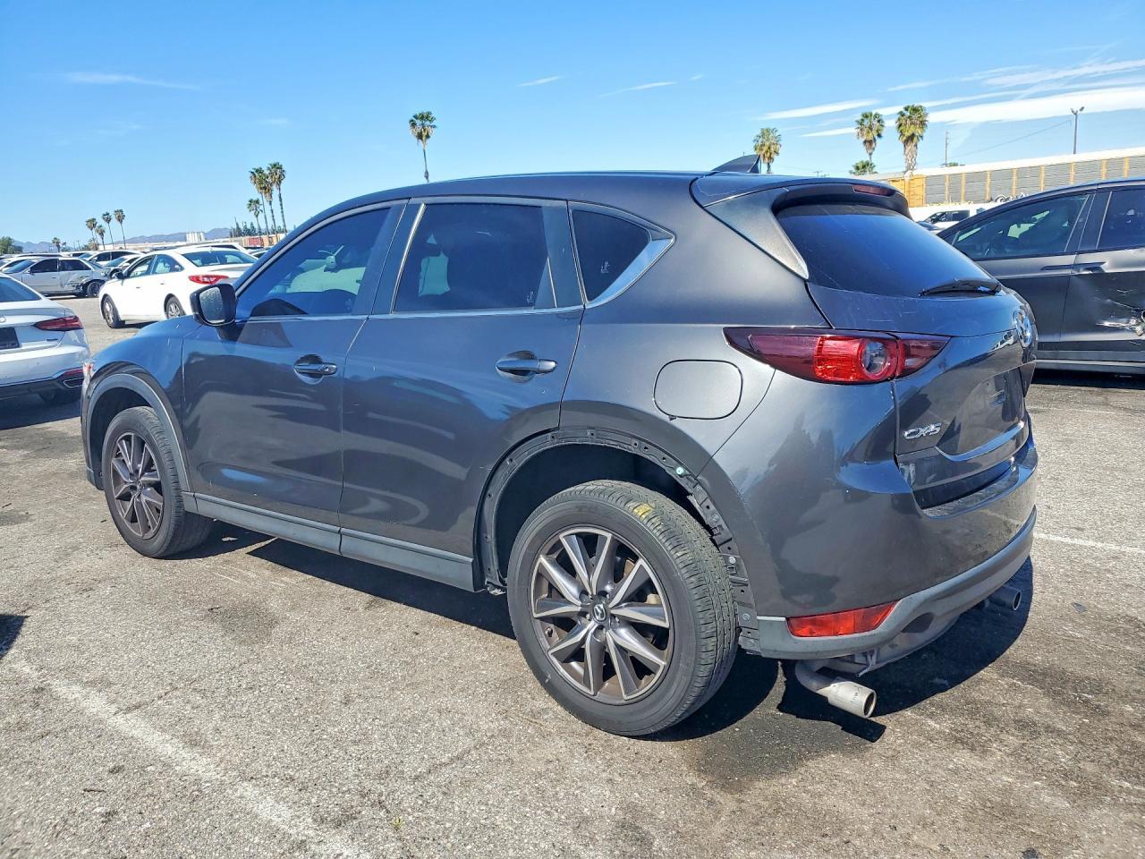 2018 Mazda Cx-5 Touring - Image 2