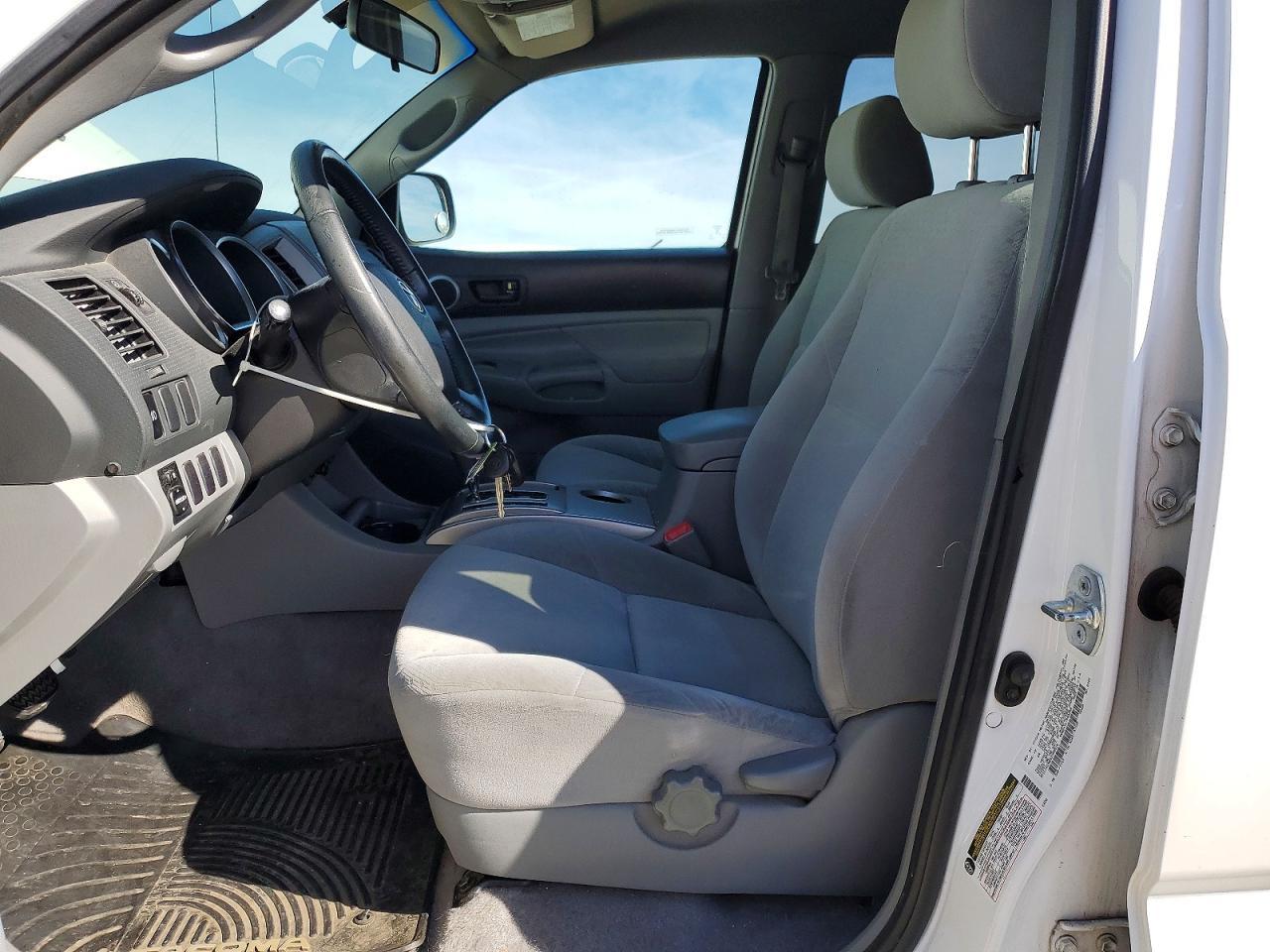 2005 Toyota Tacoma V6 - Image 7