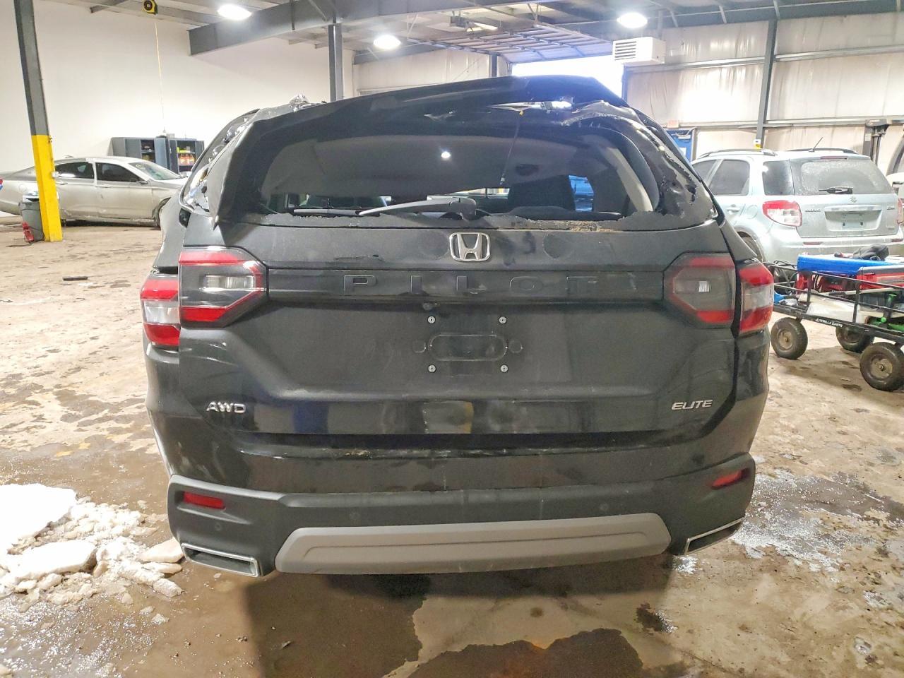 2025 Honda Pilot Elite - Фото 6
