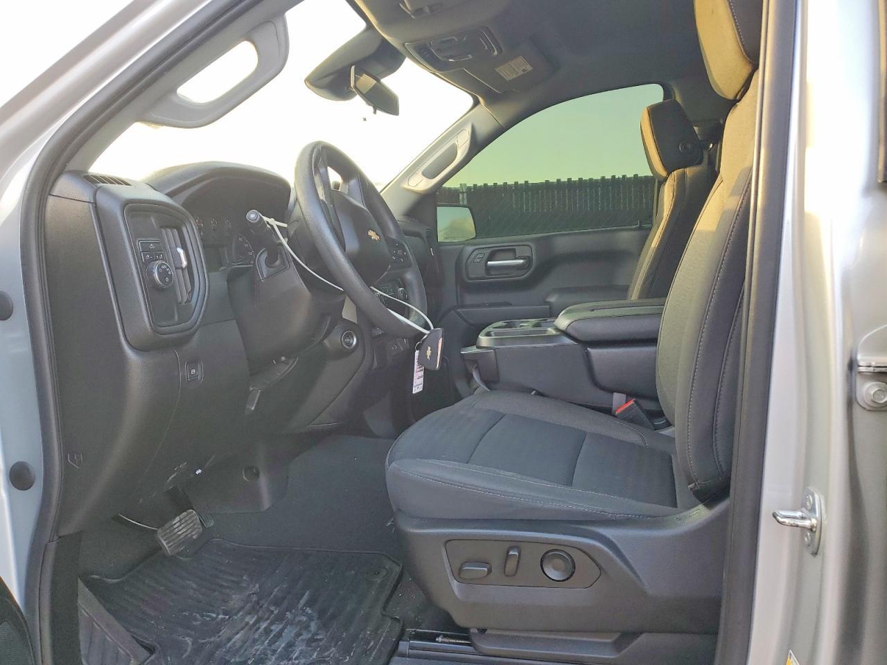 2022 Chevrolet Silverado C1500 Custom - Фото 7
