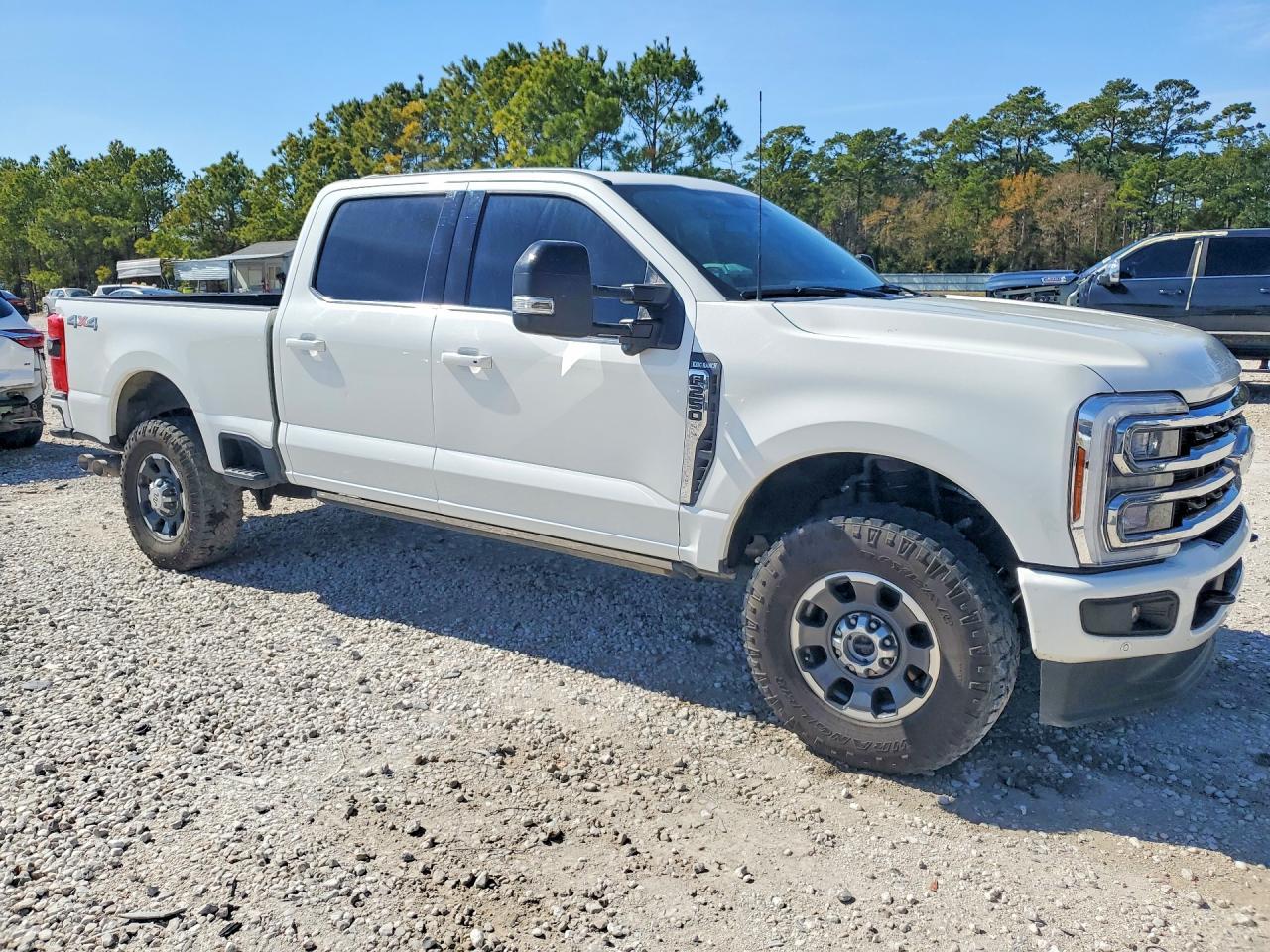 2024 Ford F250 Super Duty - Image 4