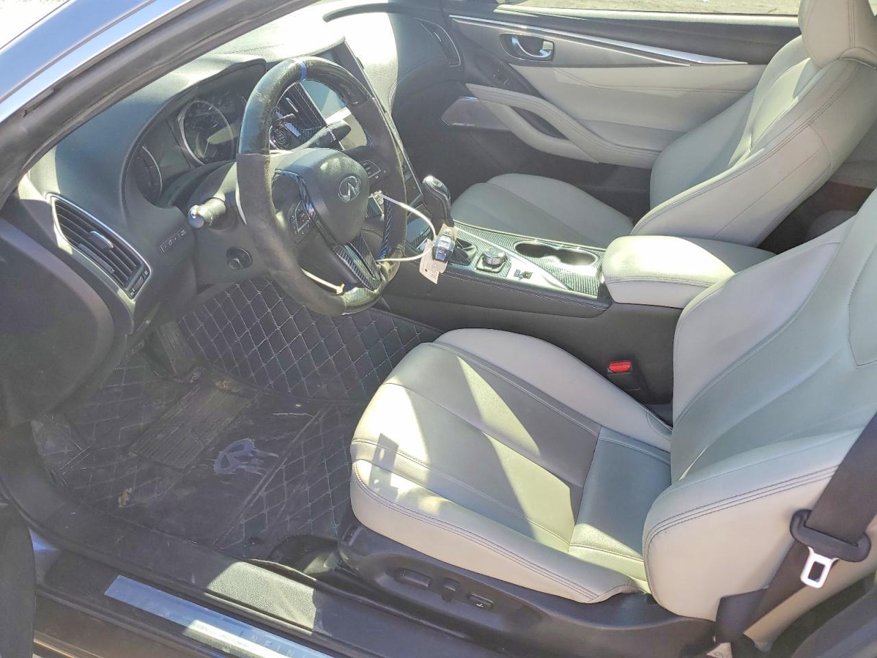 2017 Infiniti Q60 - Image 7