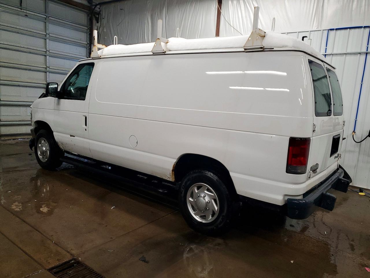 2013 Ford E250 Delivery Van - Фото 2