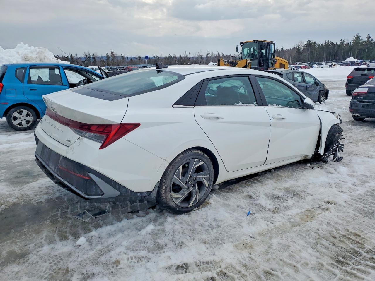 2024 Hyundai Elantra Limited - Фото 3