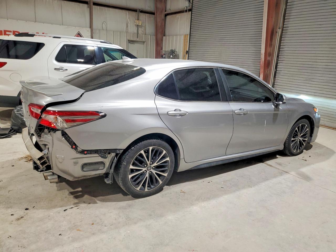 2019 Toyota Camry L - Image 3
