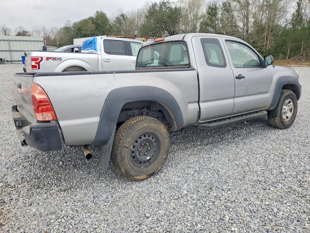 2015 Toyota Tacoma Prerunner - Image 3