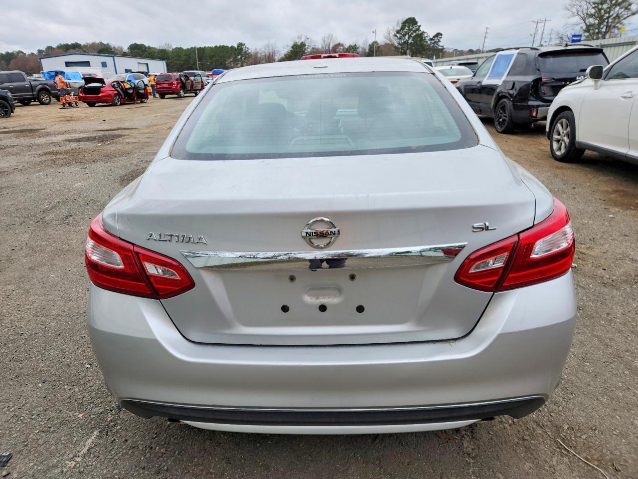 2017 Nissan Altima 2.5 - Image 6