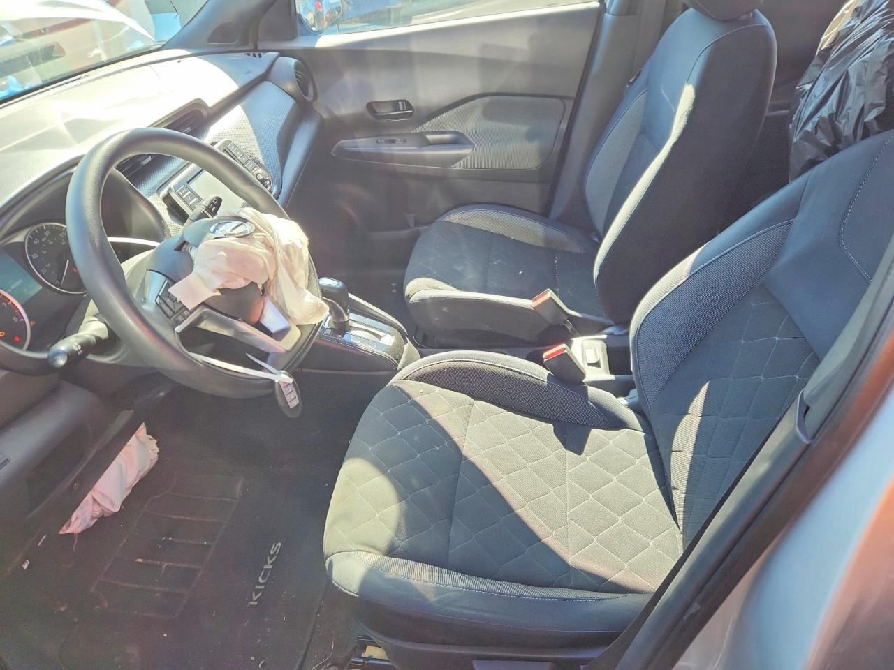 2018 Nissan Kicks S - Image 7