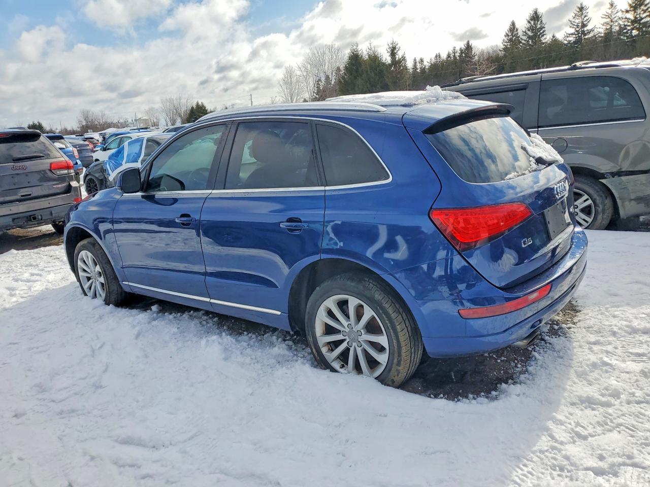 2013 Audi Q5 Premium Plus - Image 2