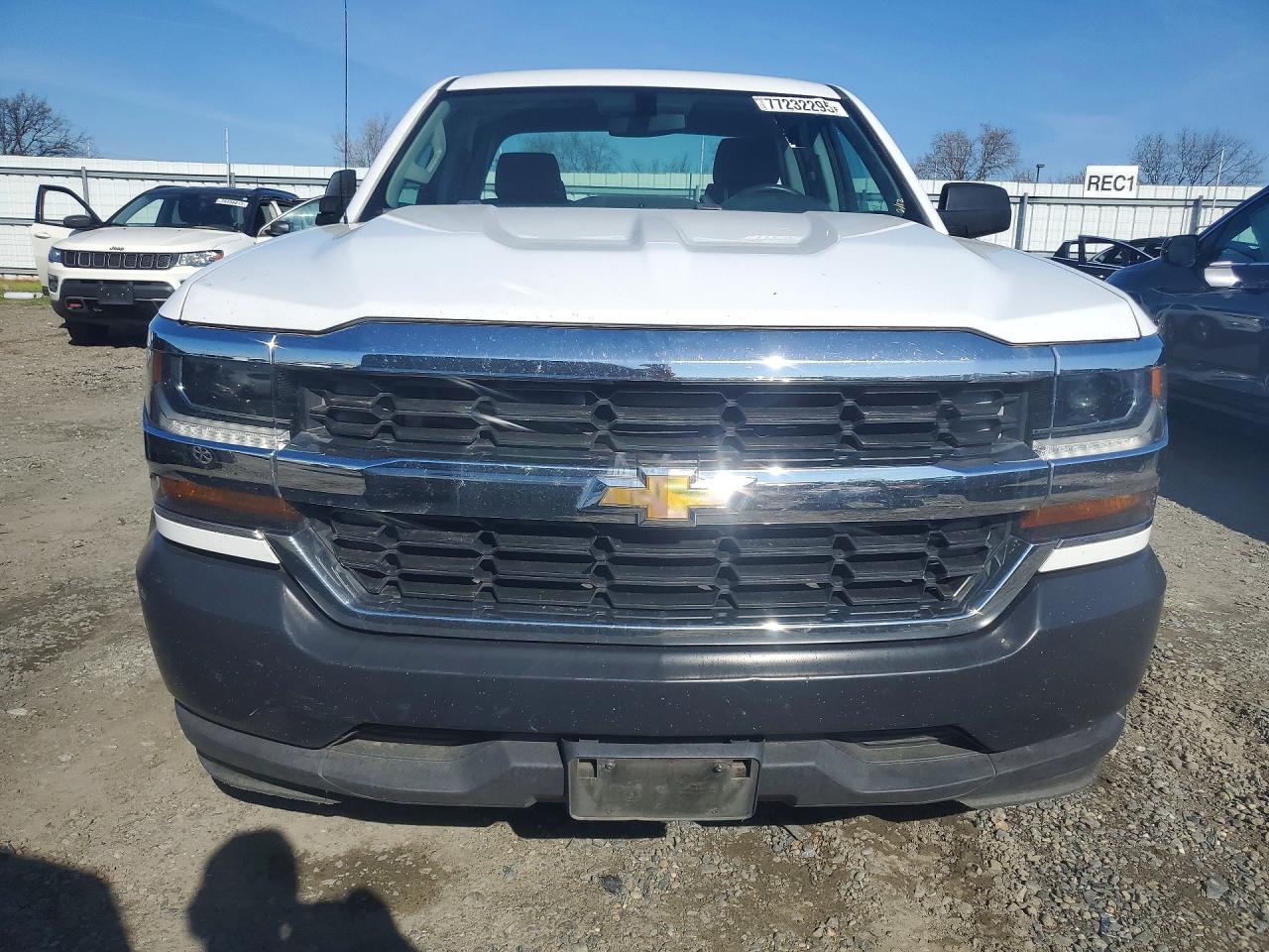2016 Chevrolet Silverado C1500 - Image 5