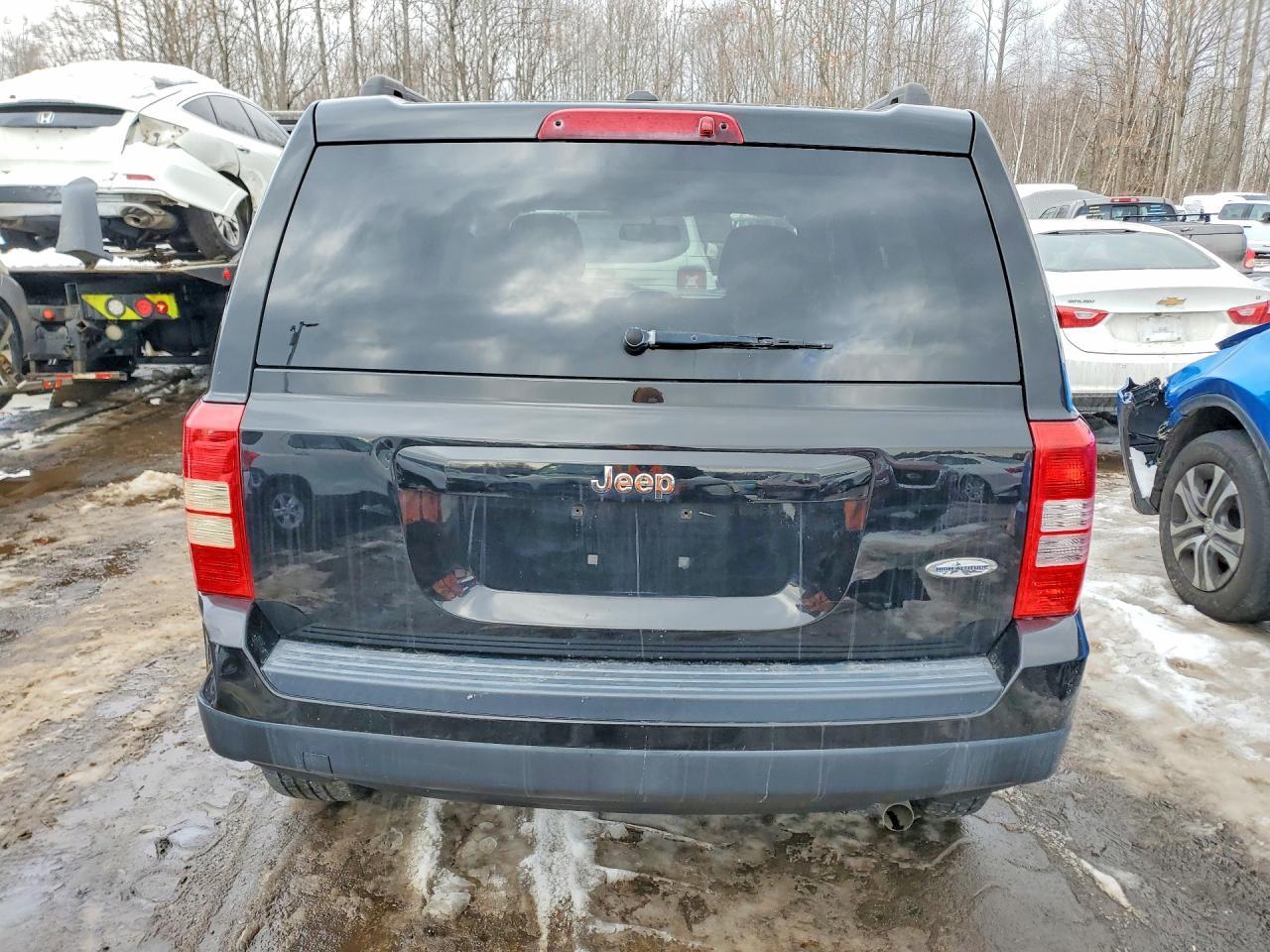 2015 Jeep Patriot Latitude - Фото 6
