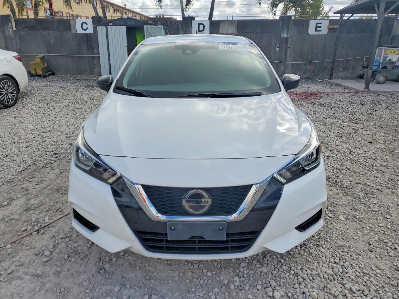 2021 Nissan Versa S - Фото 5