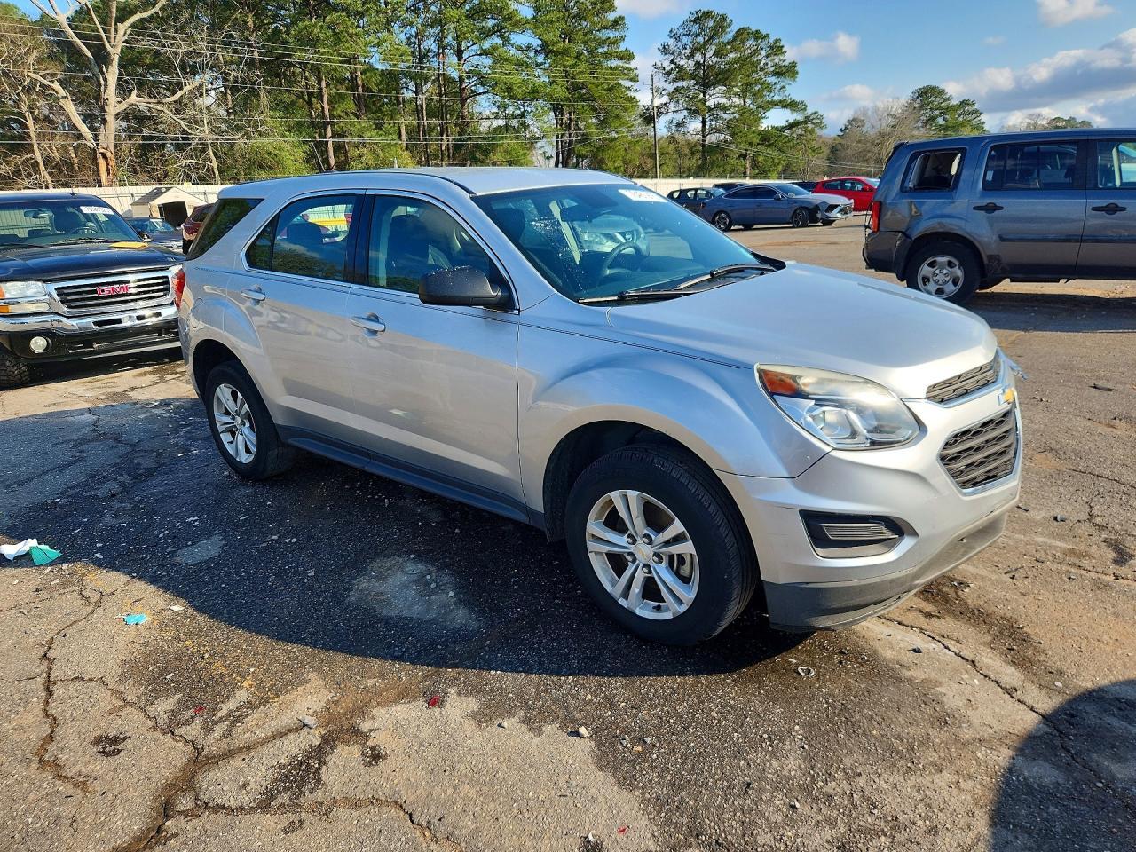 2016 Chevrolet Equinox Ls - Image 4