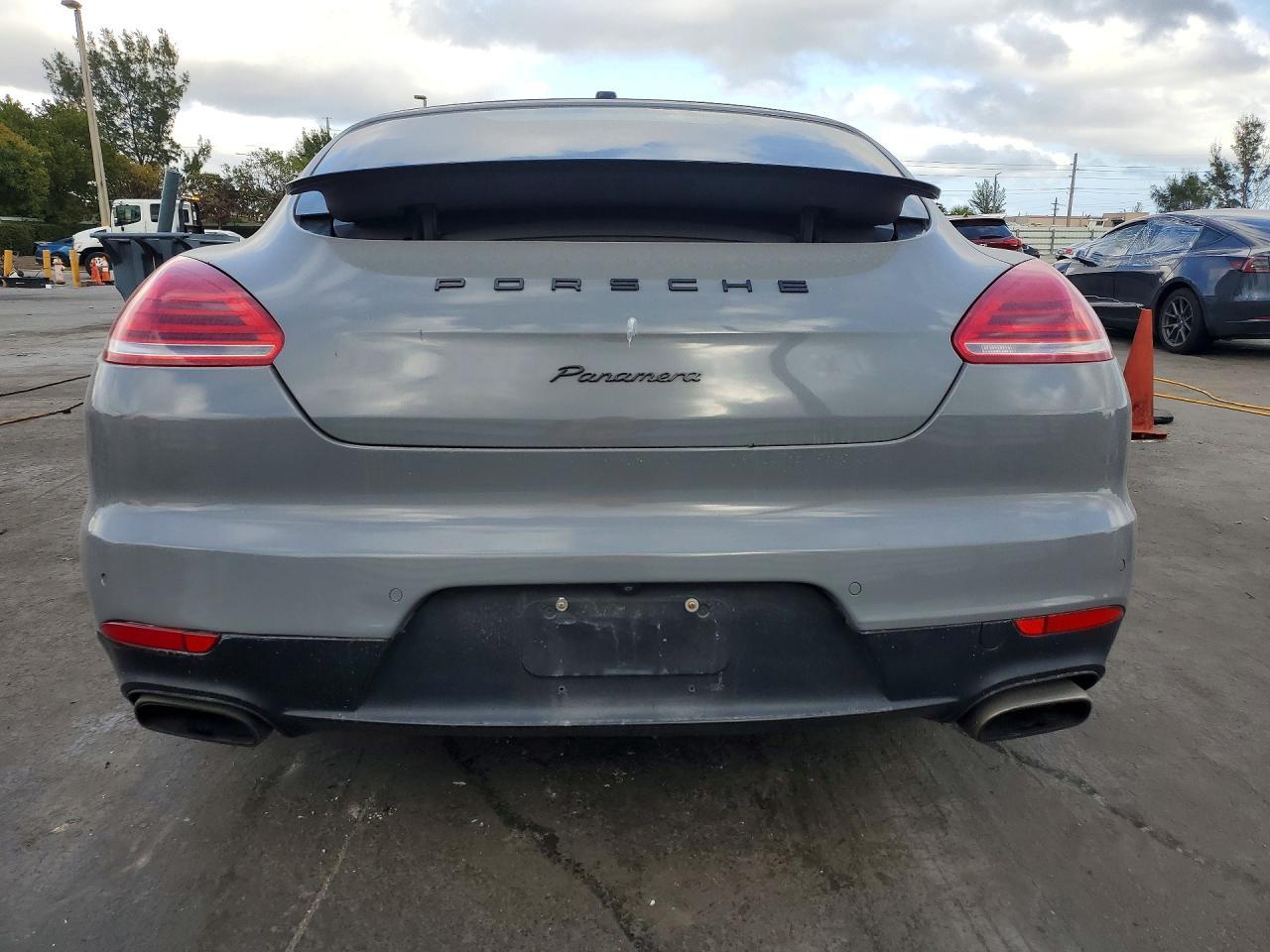 2014 Porsche Panamera 2 - Фото 6