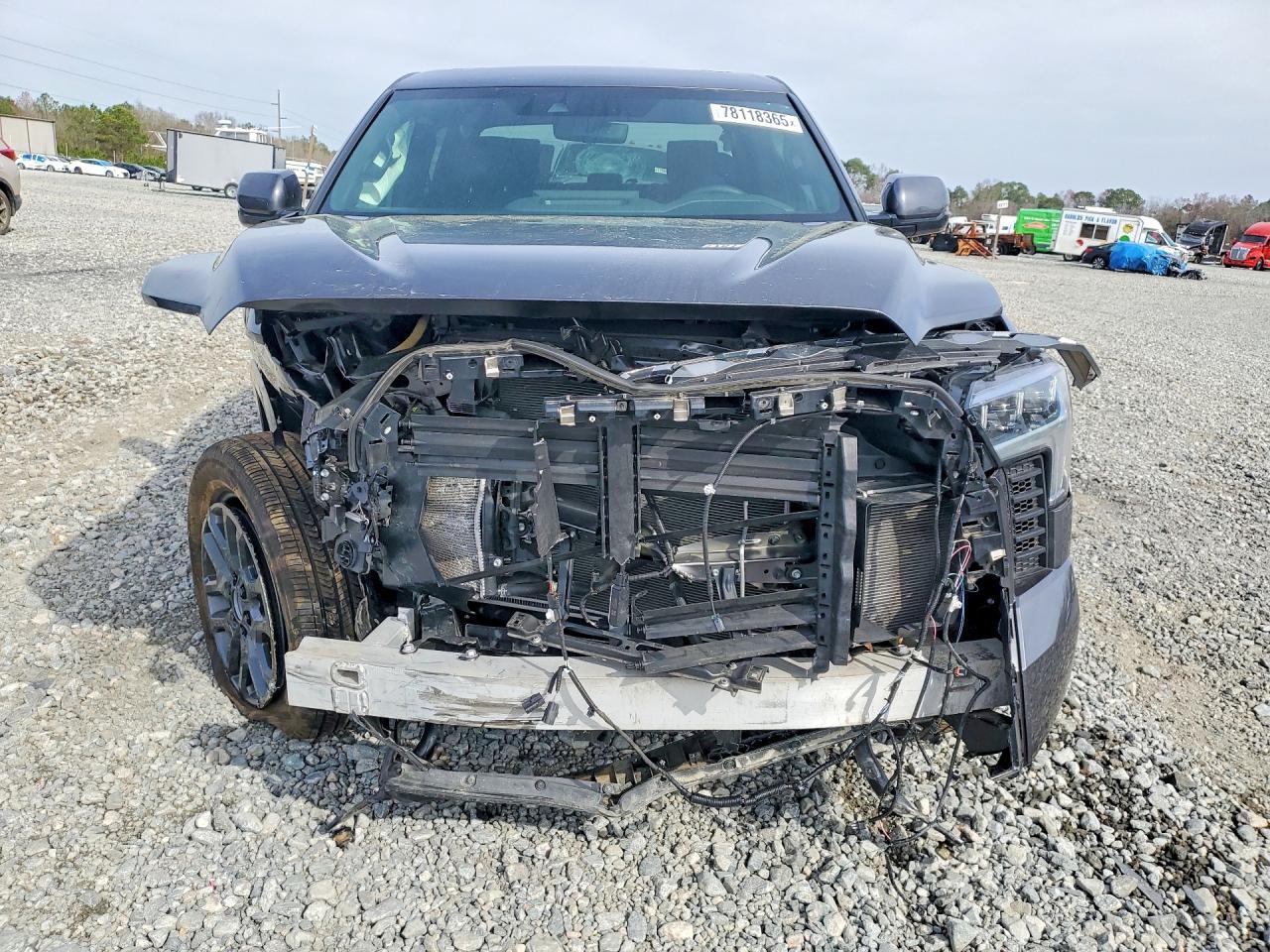 2024 Toyota Tundra Platinum - Image 5