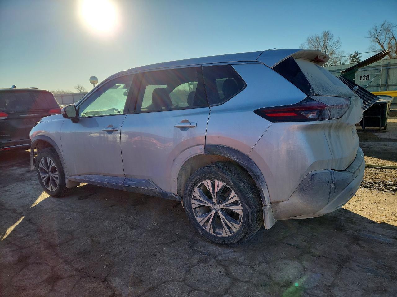2021 Nissan Rogue Sv - Фото 2