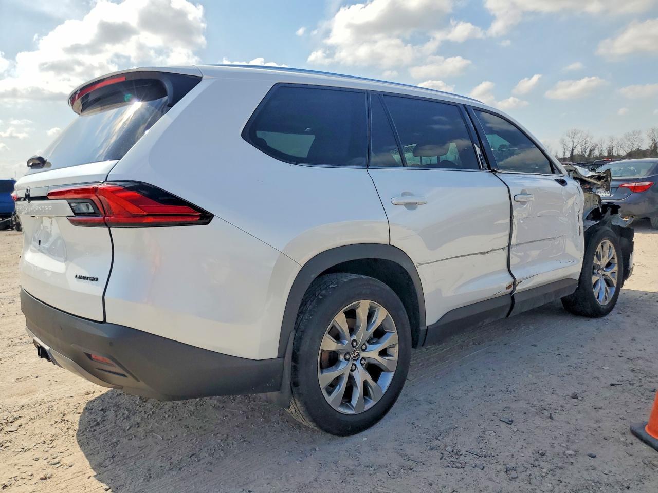 2024 Toyota Grand Highlander Xle - Фото 3