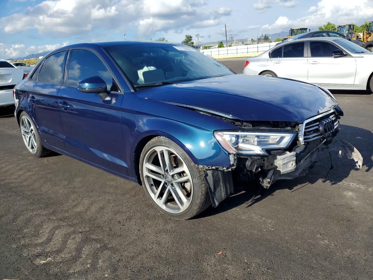 2018 Audi A3 Premium - Фото 4