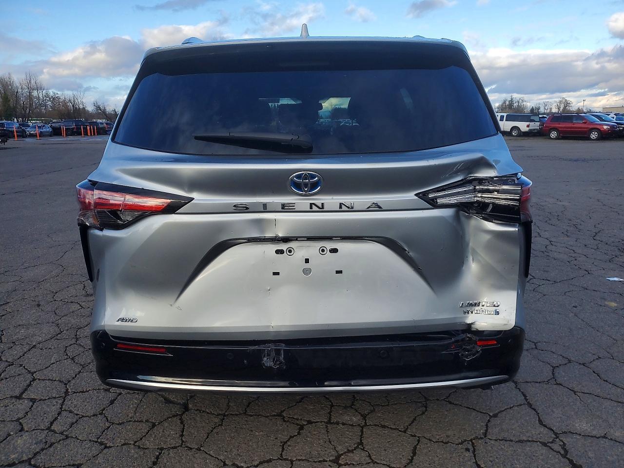 2021 Toyota Sienna Limited - Фото 6