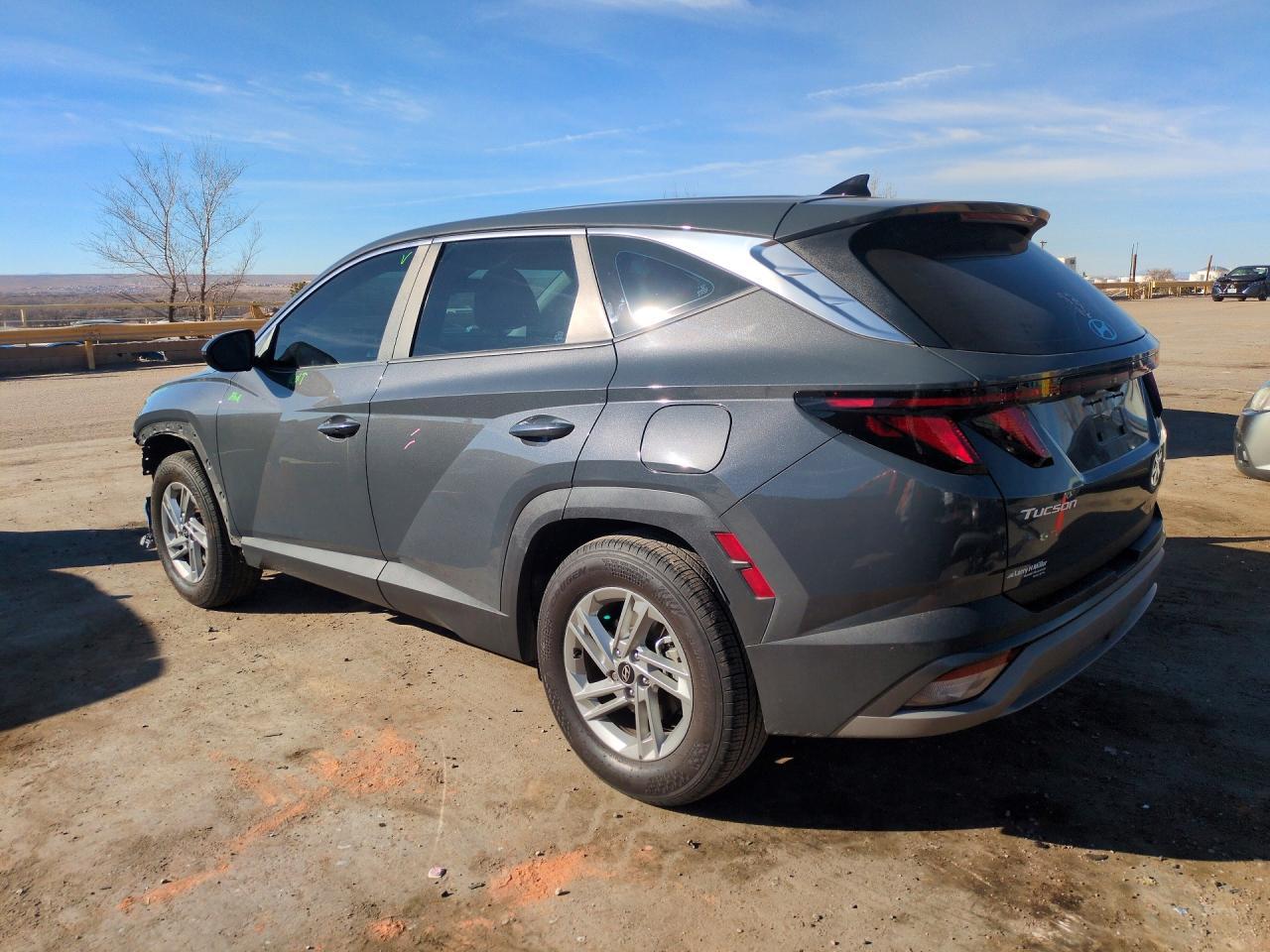 2025 Hyundai Tucson Se - Image 2