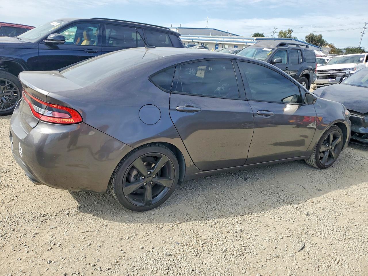 2015 Dodge Dart Sxt - Image 3
