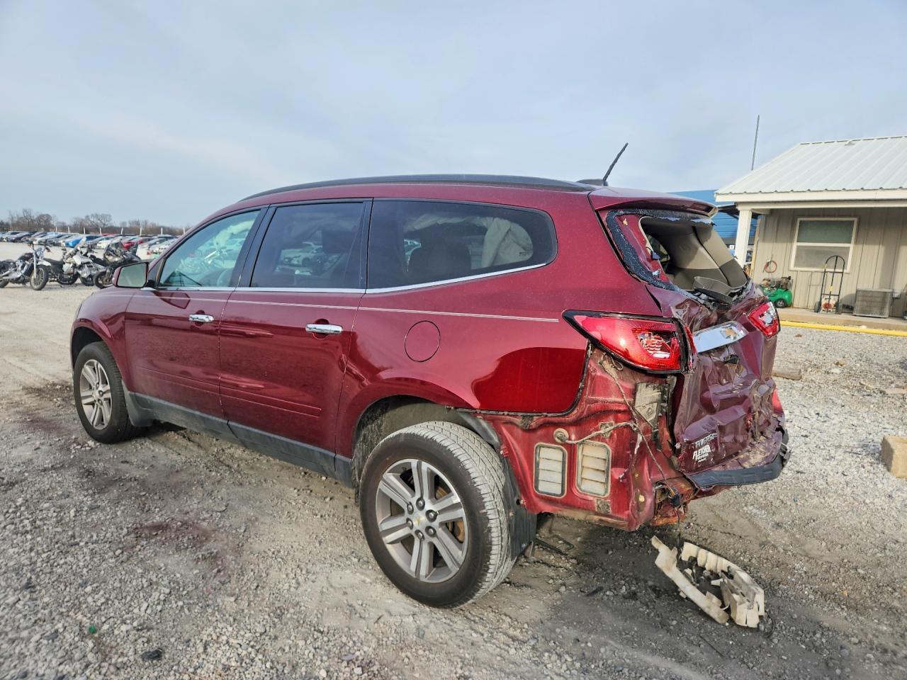 2017 Chevrolet Traverse Lt - Фото 2