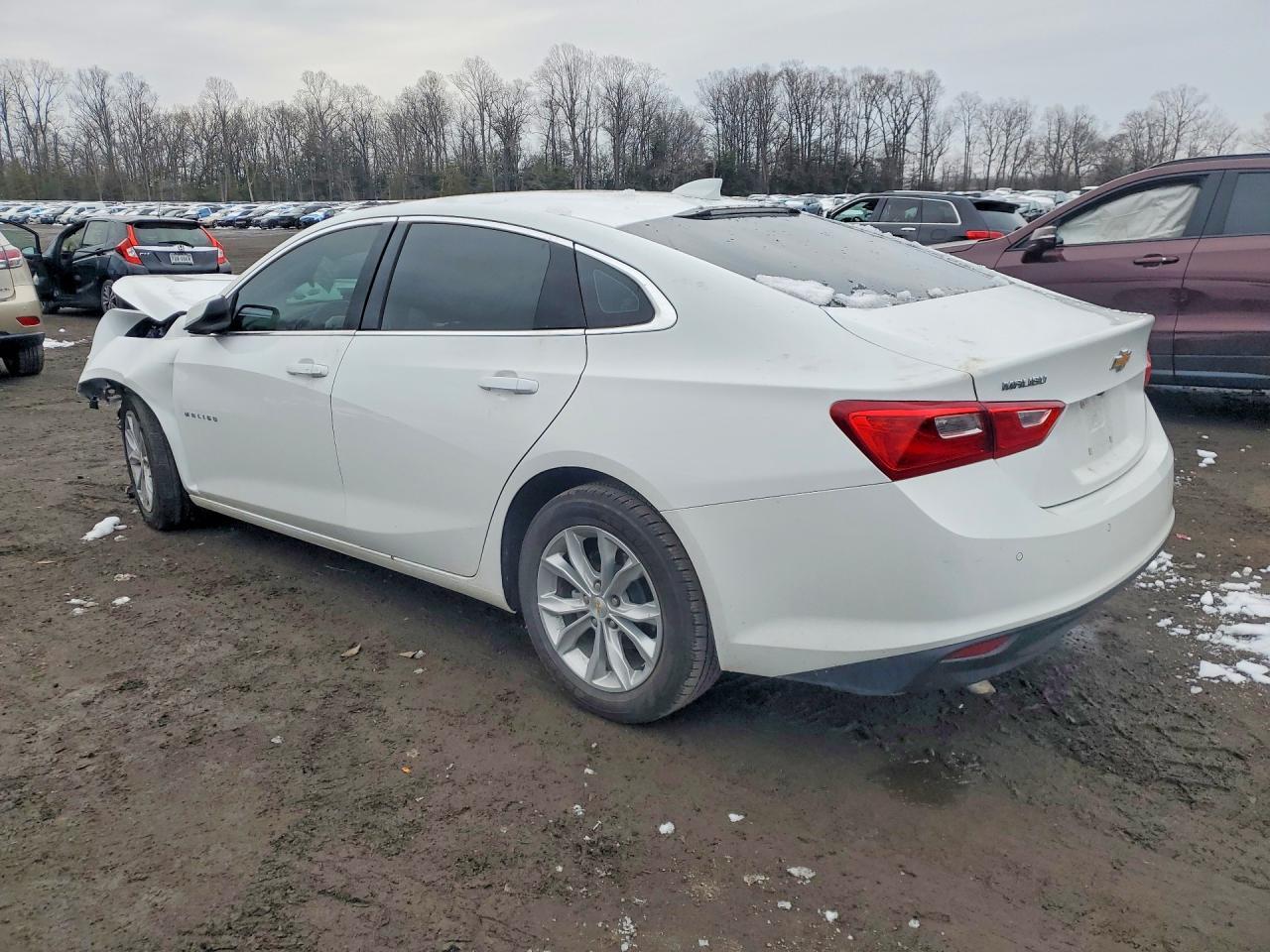 2025 Chevrolet Malibu Lt - Фото 2