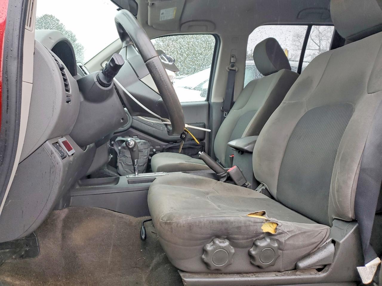 2011 Nissan Xterra X - Фото 7