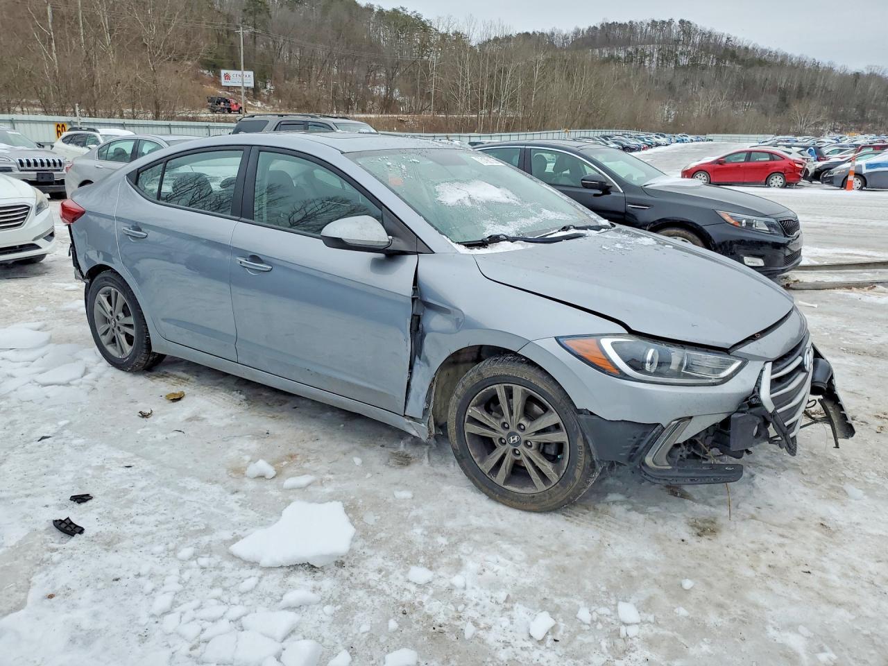 2017 Hyundai Elantra Se - Image 4