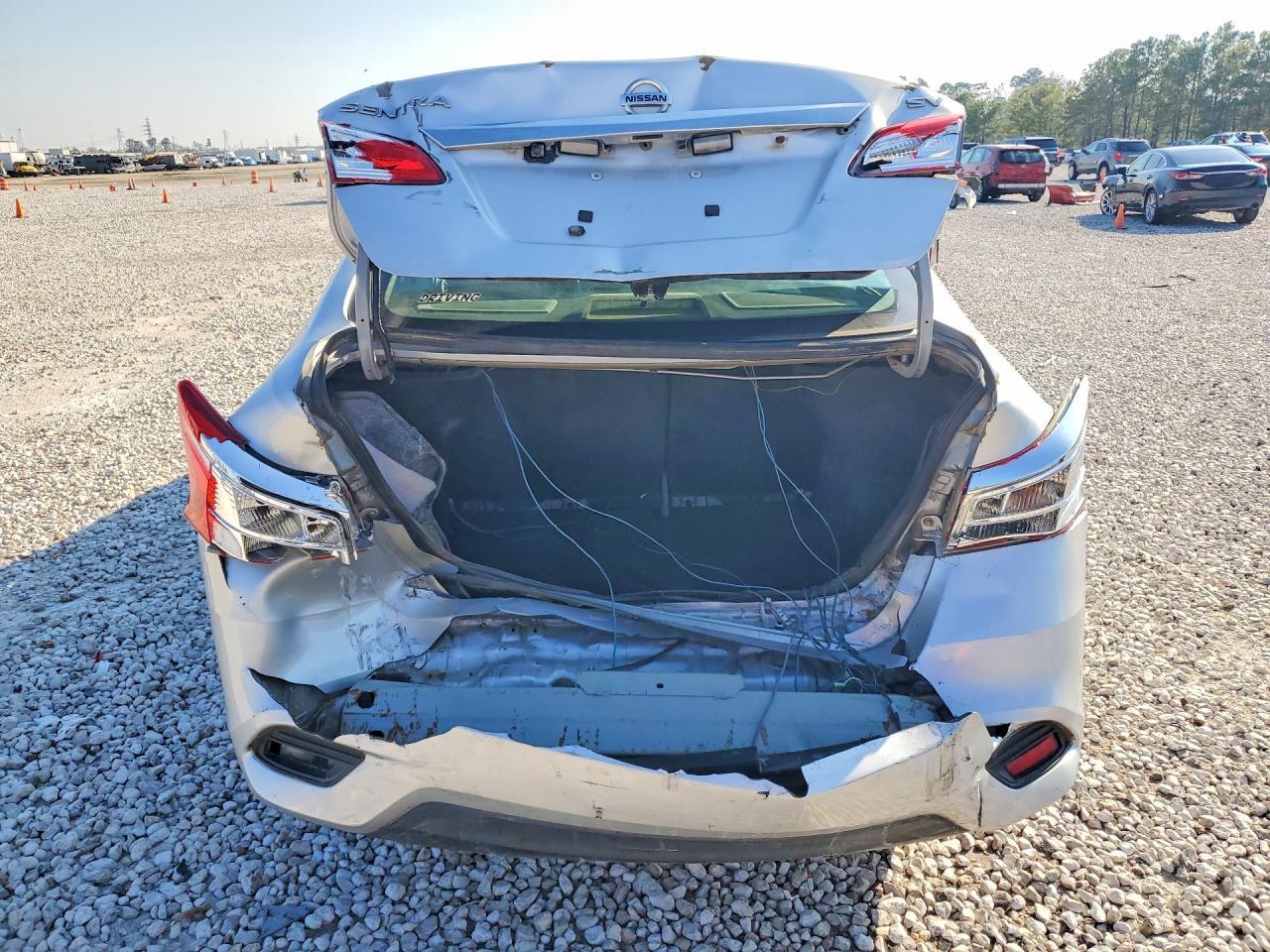 2018 Nissan Sentra Sv - Фото 6