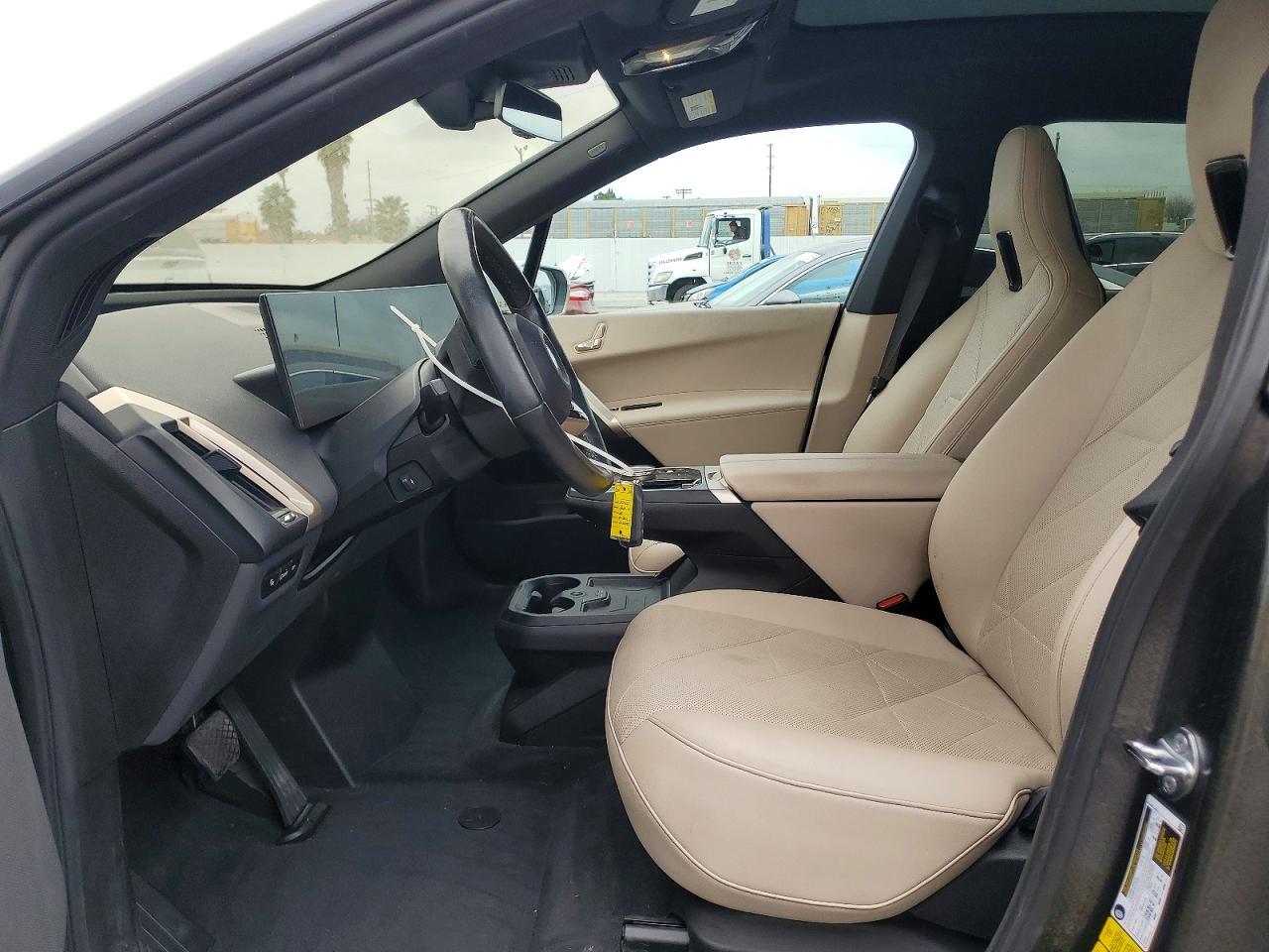 2024 BMW Ix xDrive50 - Image 7