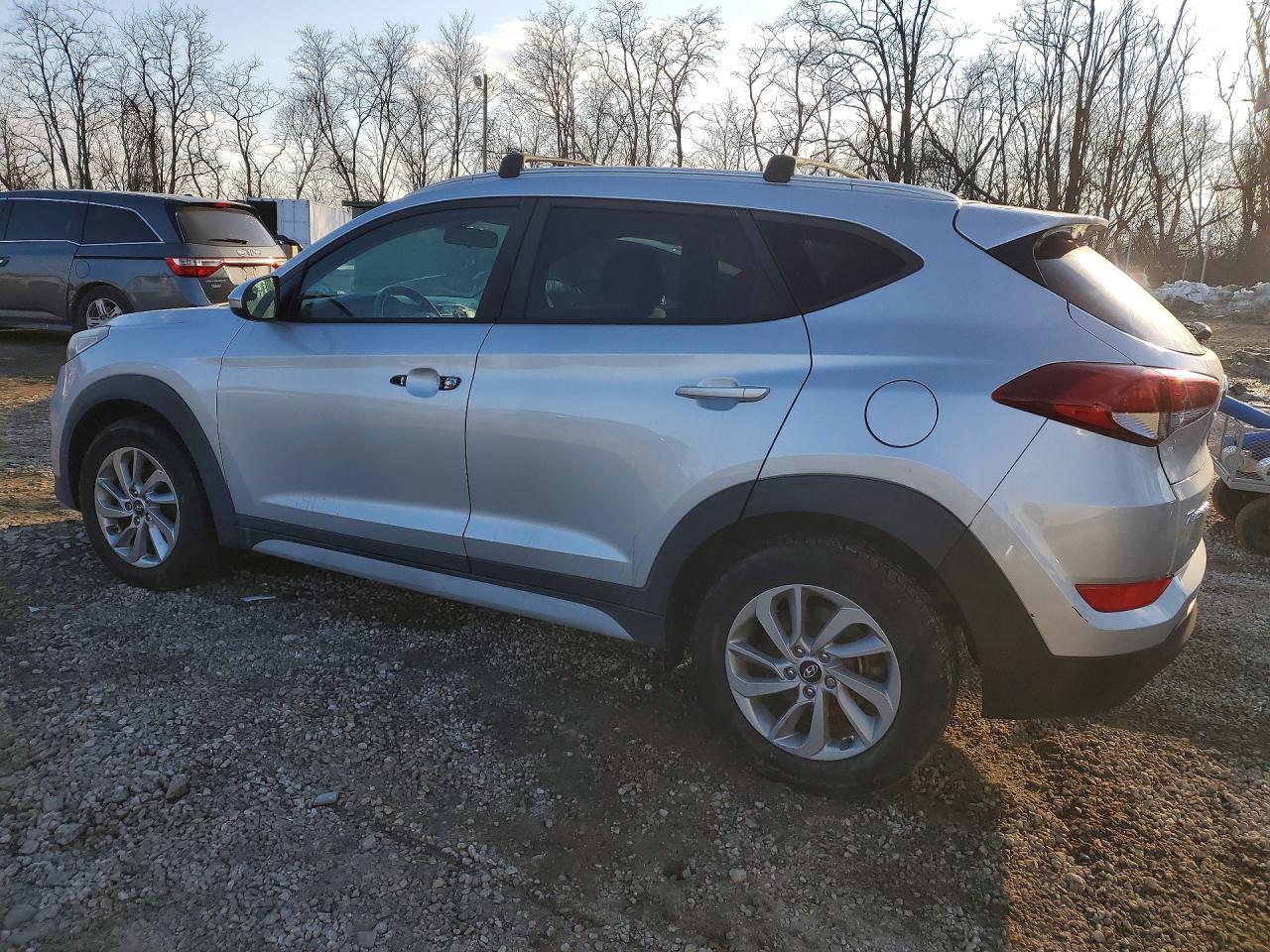 2017 Hyundai Tucson Limited - Image 2