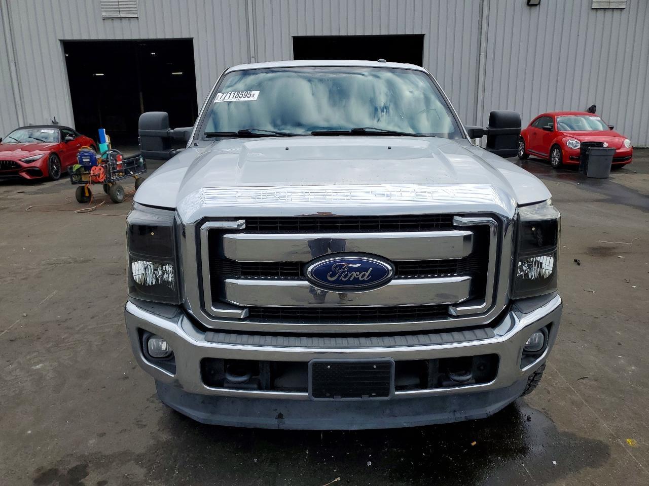 2015 Ford F250 Super Duty - Фото 5
