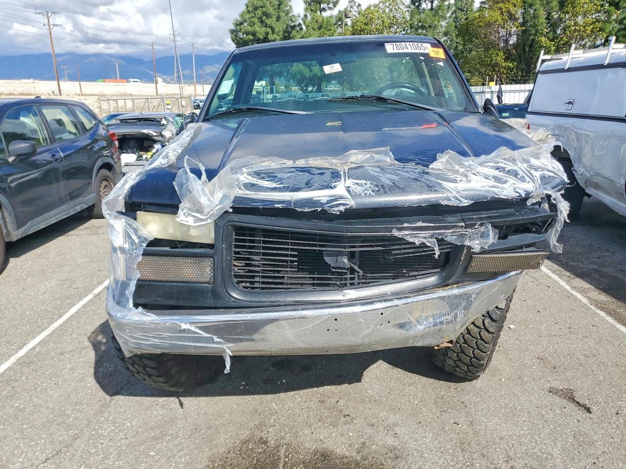 1998 GMC Sierra C1500 - Фото 5