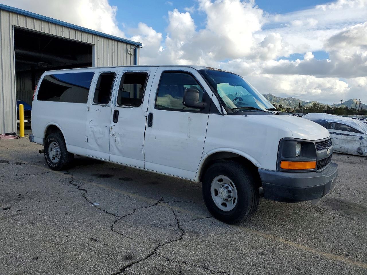 2005 Chevrolet Express Cargo - Фото 4