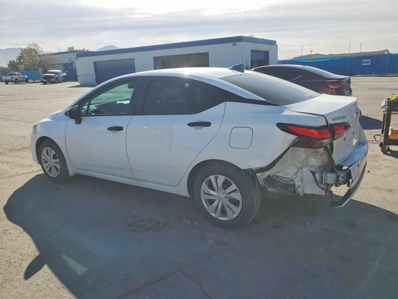 2021 Nissan Versa S - Фото 2