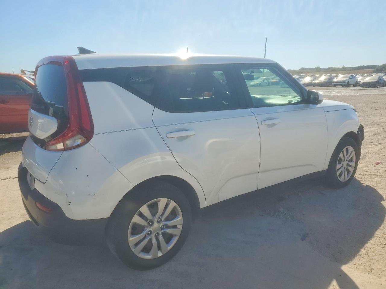 2020 Kia Soul Lx - Фото 3