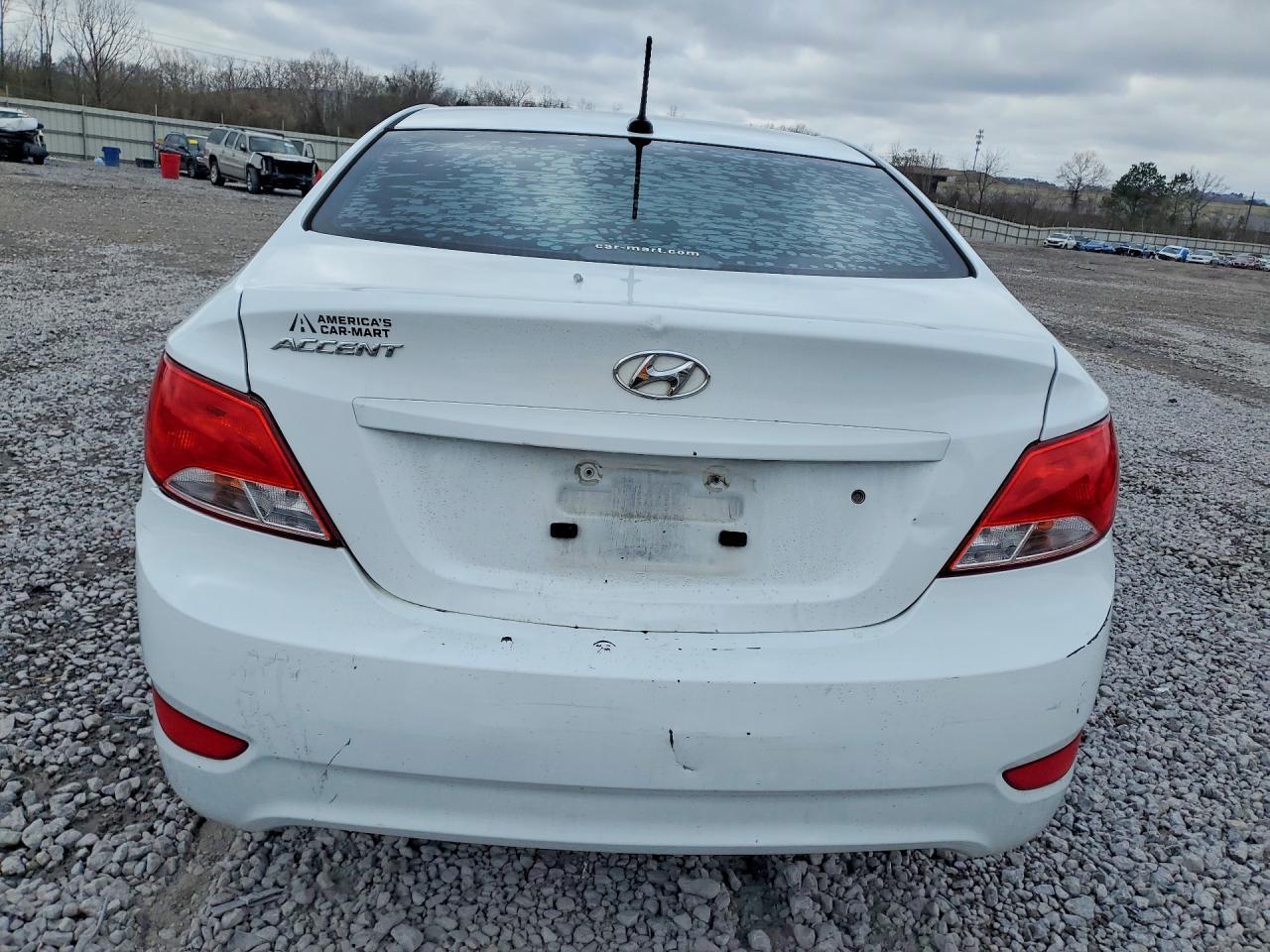 2016 Hyundai Accent Se - Фото 6